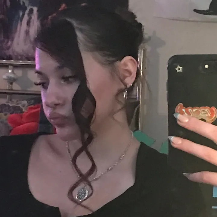 @sophia.carrill0