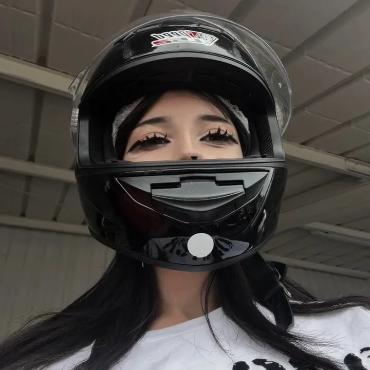 @r4y_ly