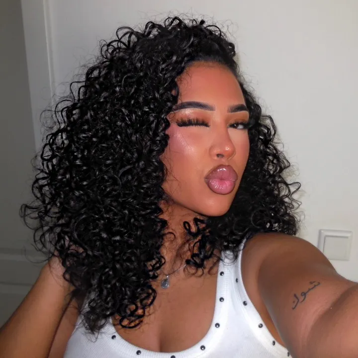 @joyaaurora