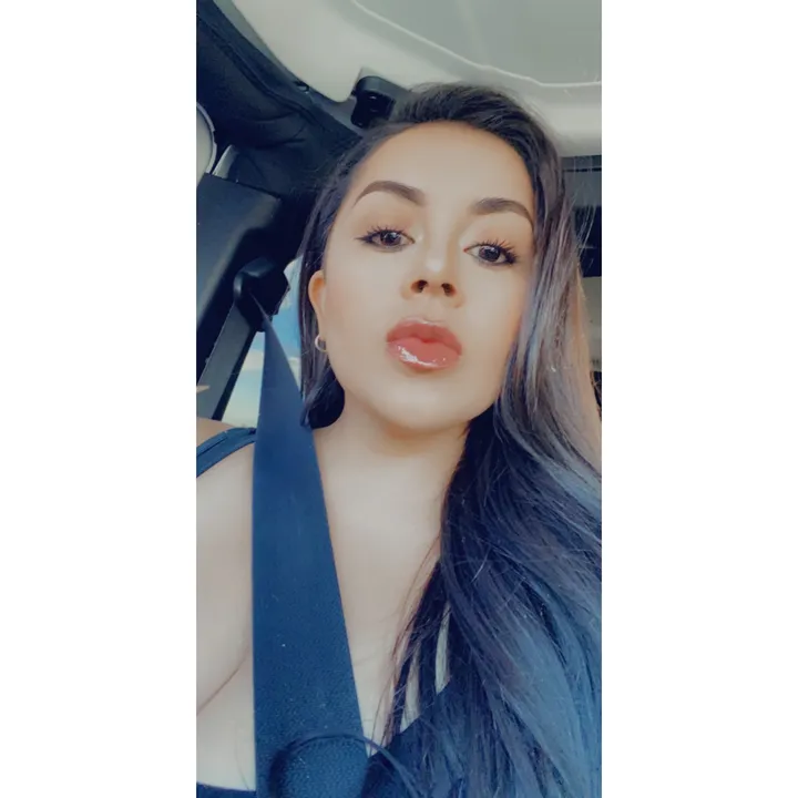 @ellaesmalafama