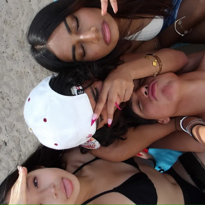 farawayzzzz