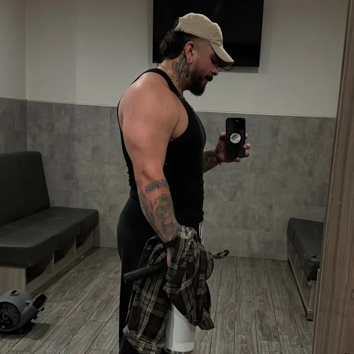 toby956_