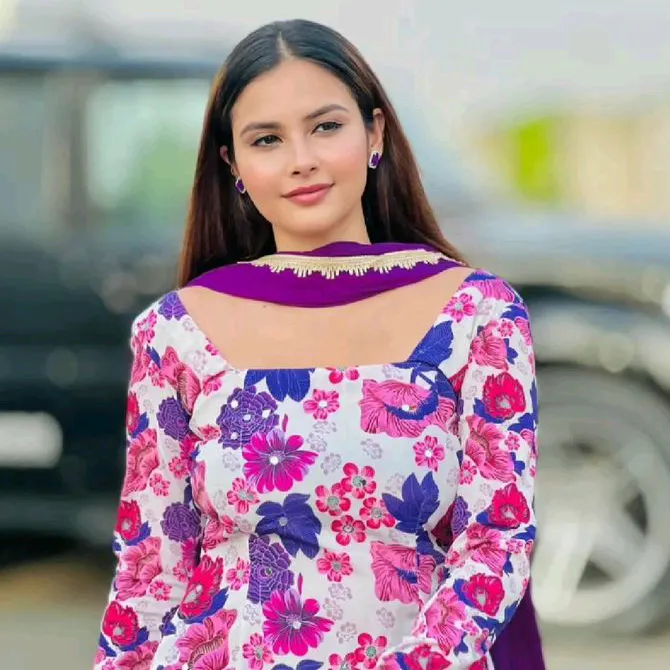 nadia_shazadi50