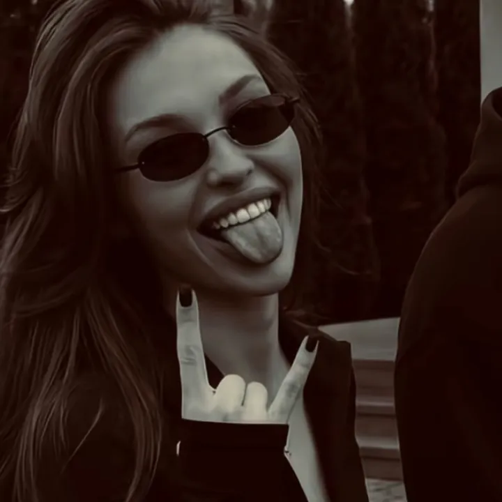 @lunalikaya077