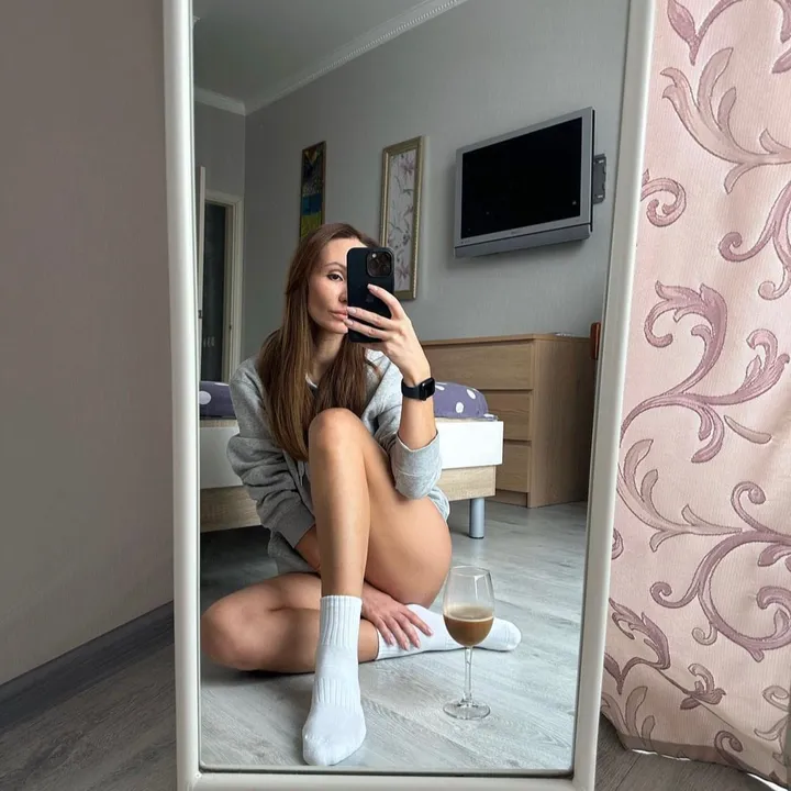 @emilylesya