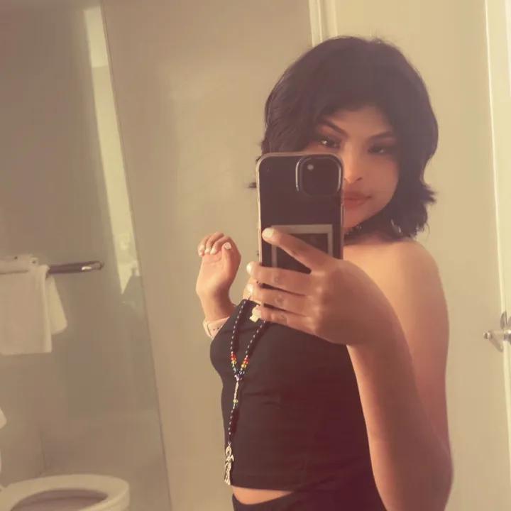 prettyluhkarla17