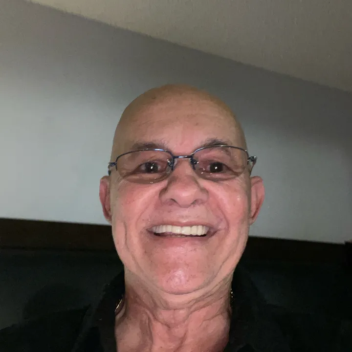robert24749