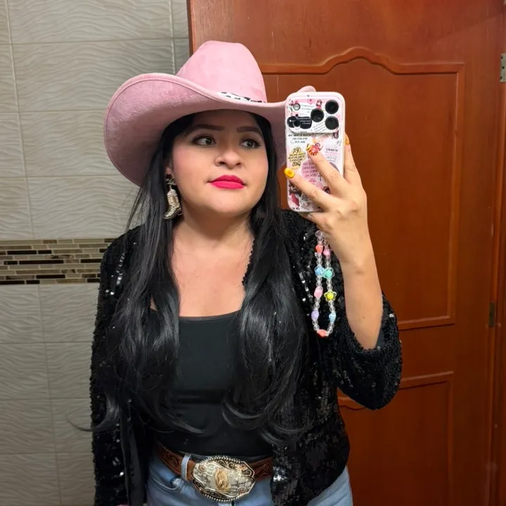 @lauritabarcenasolis