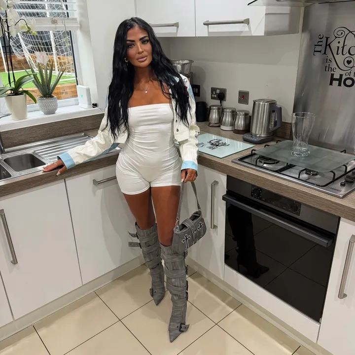 tia_giscombe