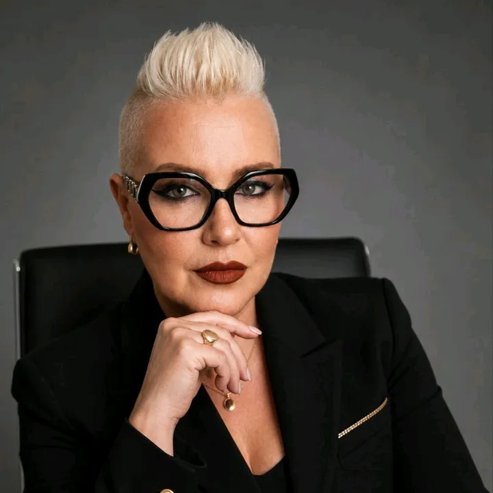 sandra_rainha_do_golpe
