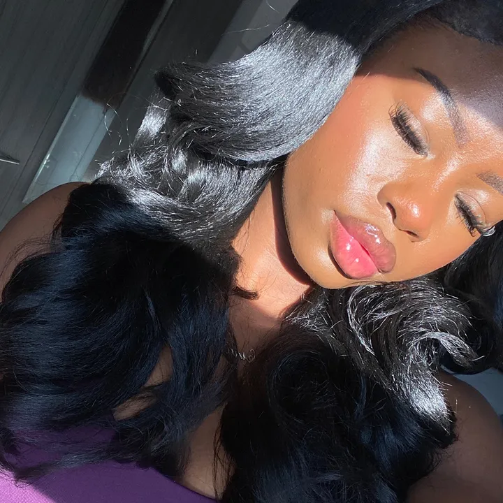 @neina_h