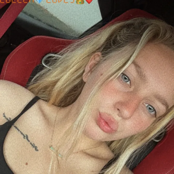 @loveefloress