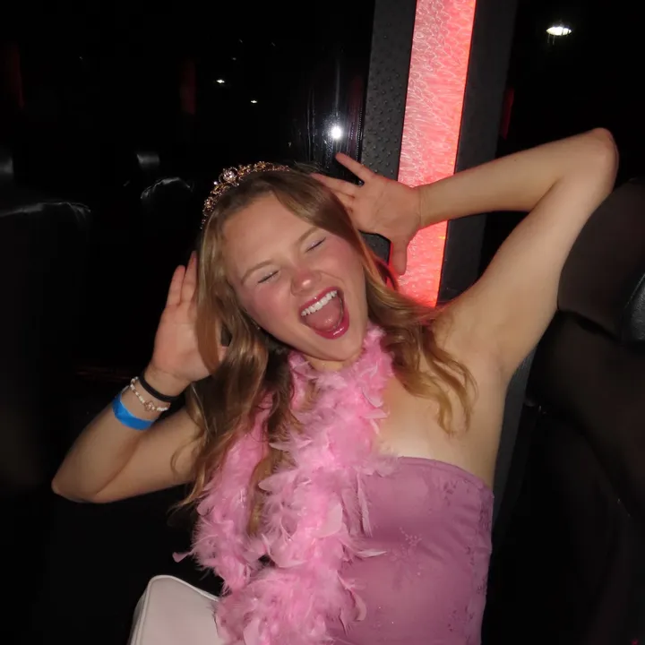 @annikakellr2