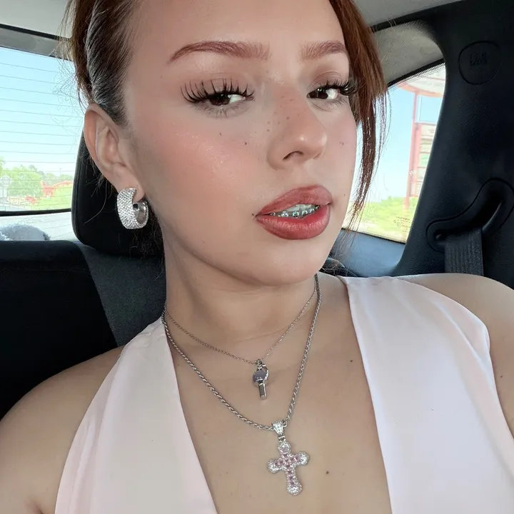 @aolanymorie