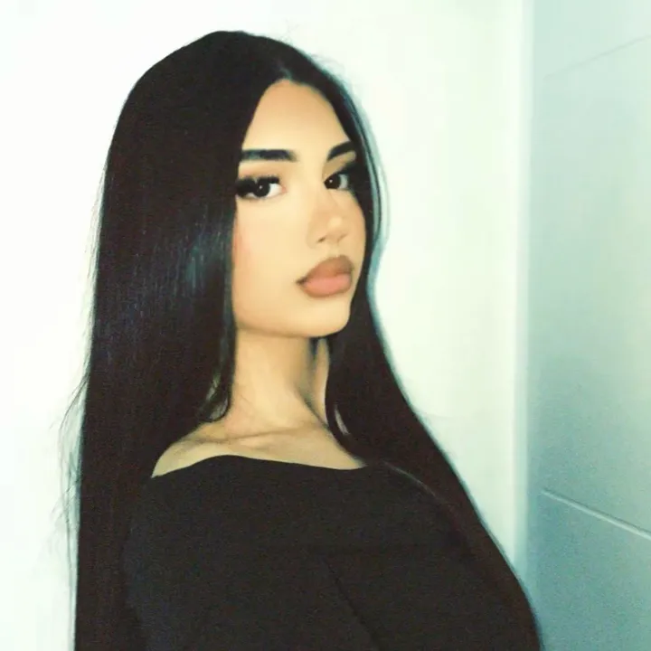 @isazqr_