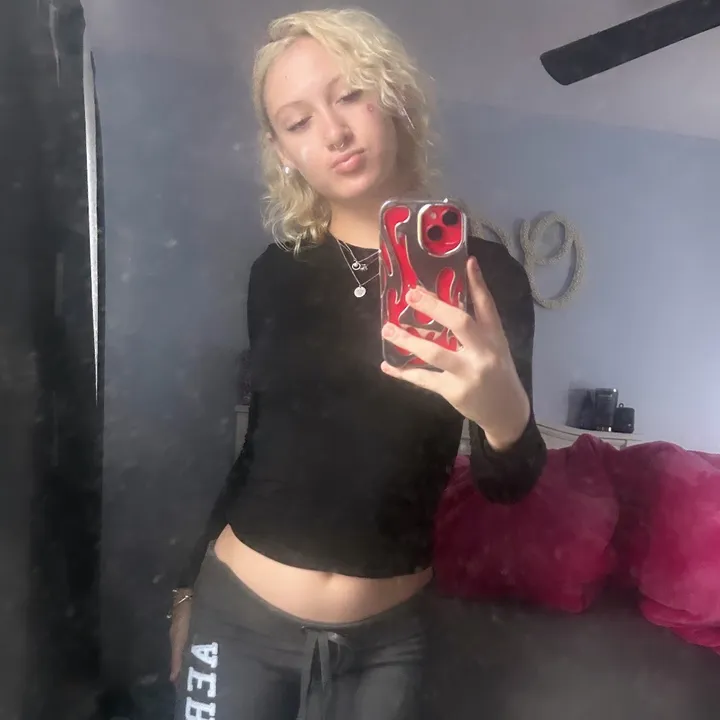 @liviisolicious