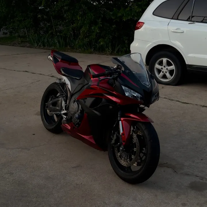 @cbr.vinnie