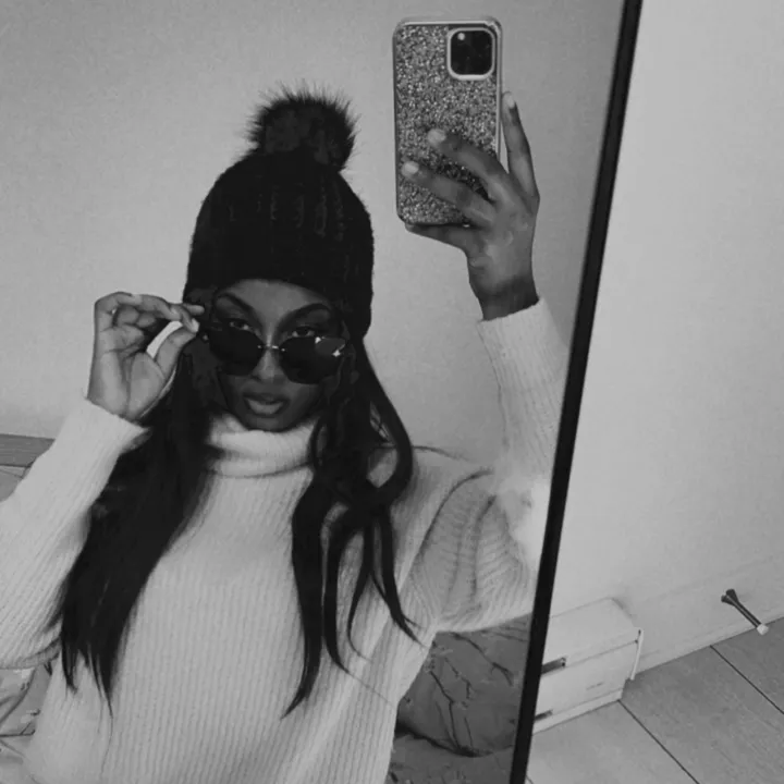 sheciamie11