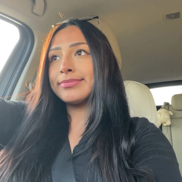 @danielahehehe