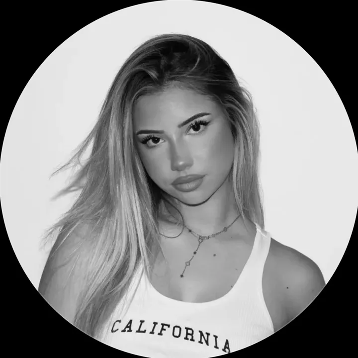 @clemyya