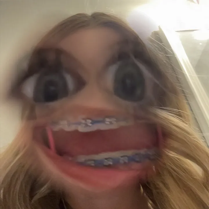 @sparkleyunicorncupcakee