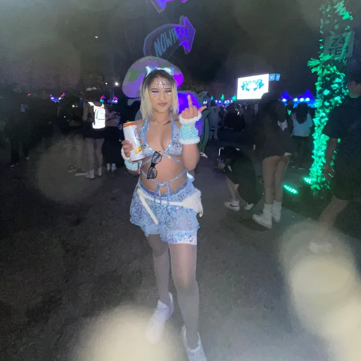 @lovewozie