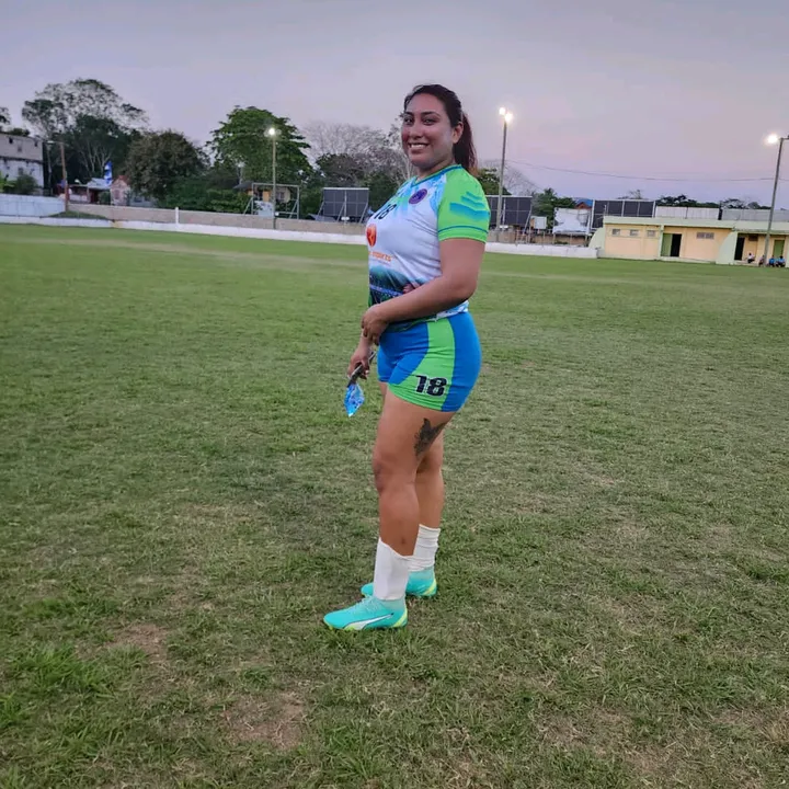@rachelavelar2