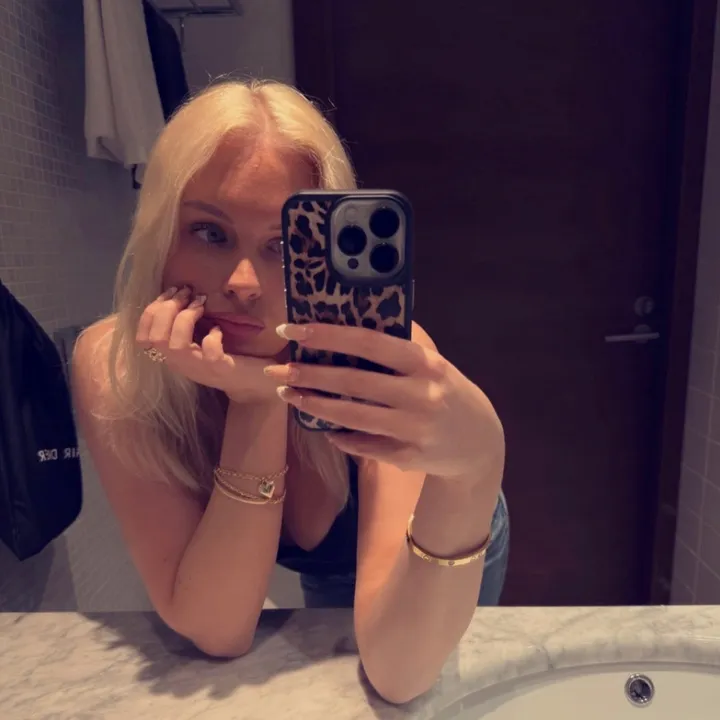 @dinfavoritblondin5