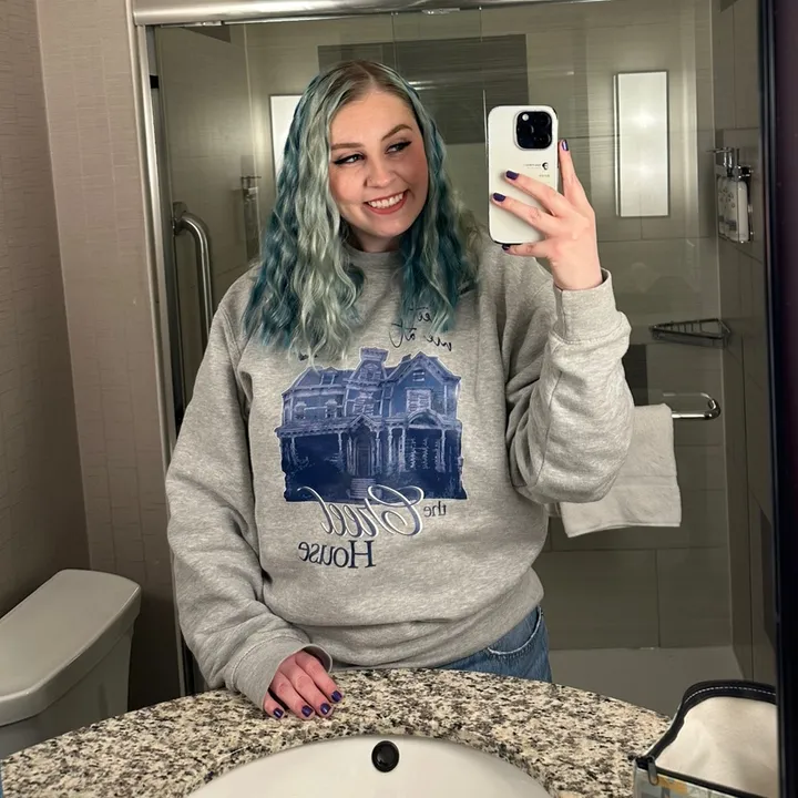 @theycallmeivyy