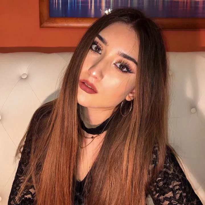 @tolaromina