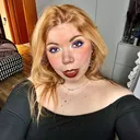 @estellaesposito