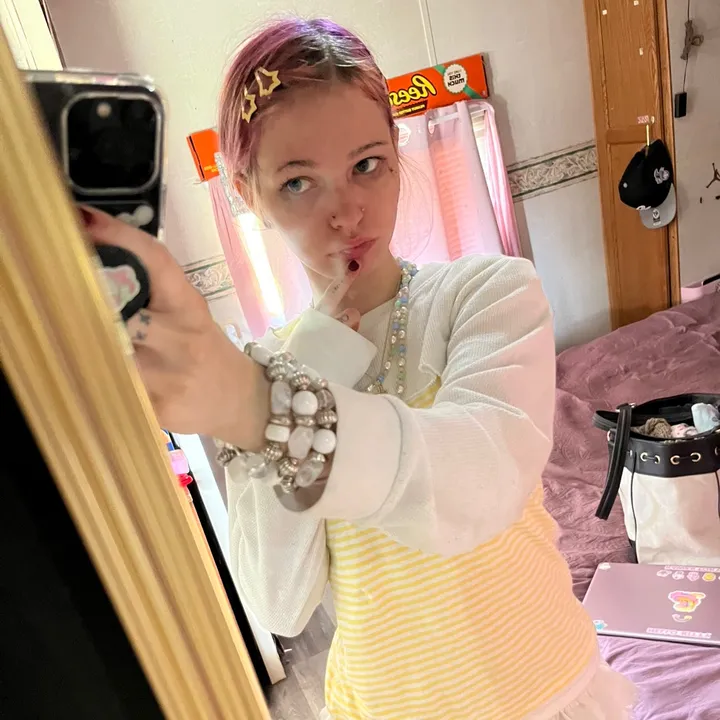 @uhluxa