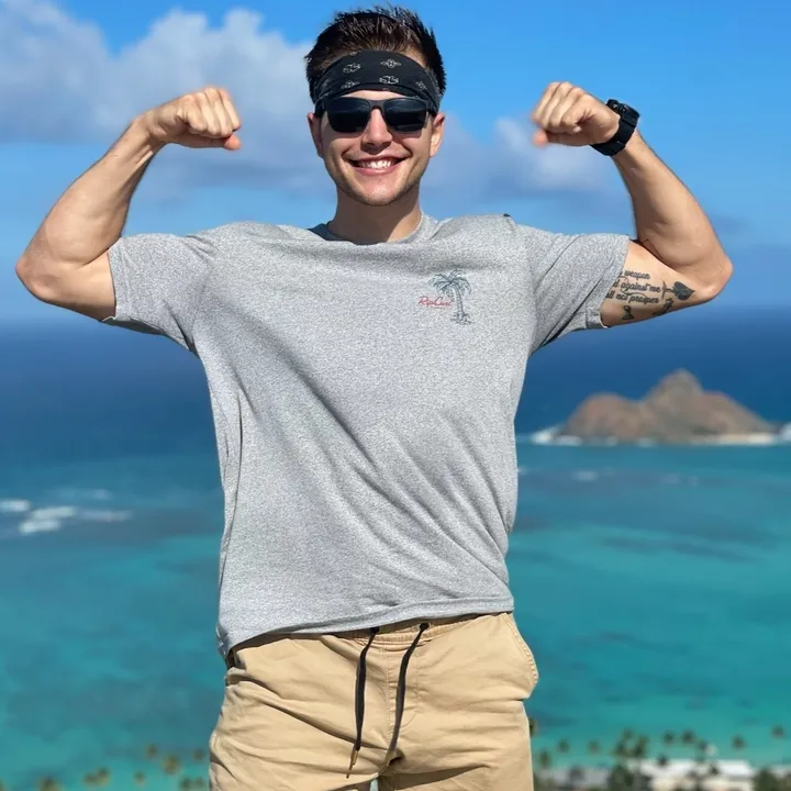 @maniflips