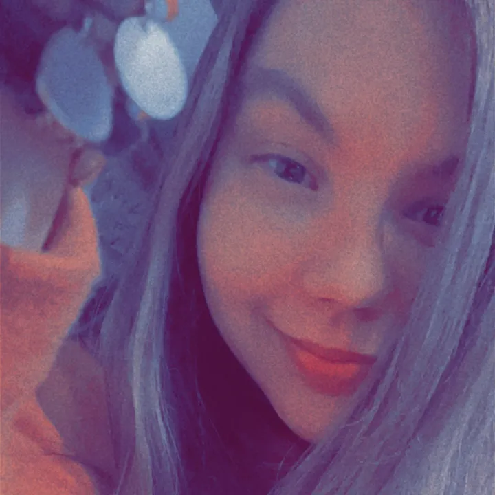 @daniellesbookshelffff