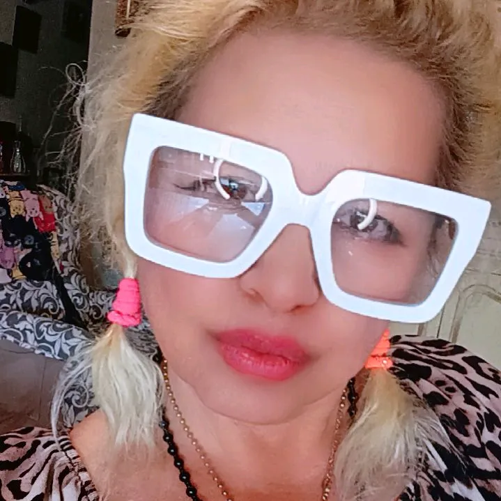 mariacostanza2.7