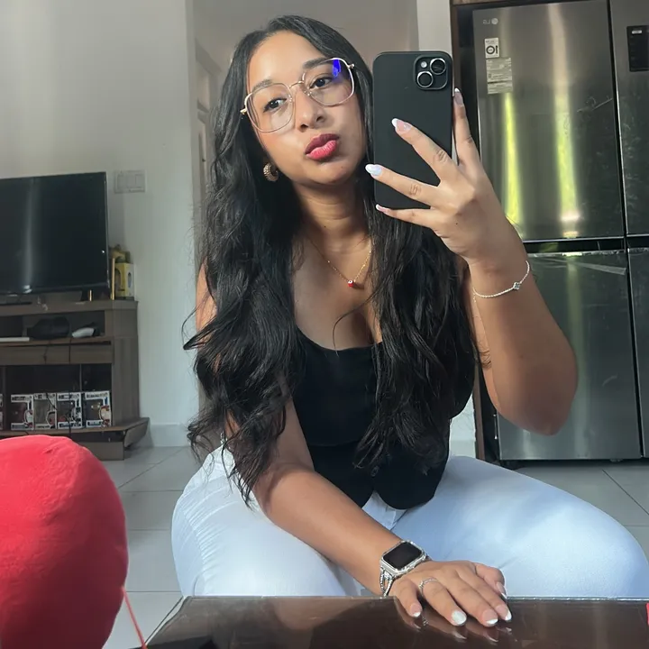 @debbiejrs_