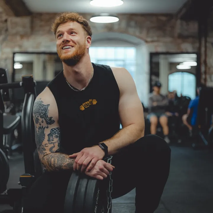 dom_lifts_things