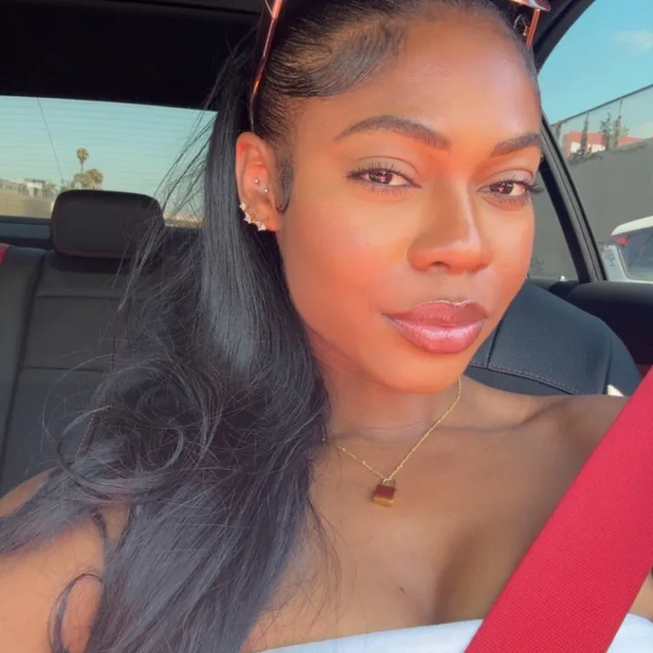 lindseylillienicole