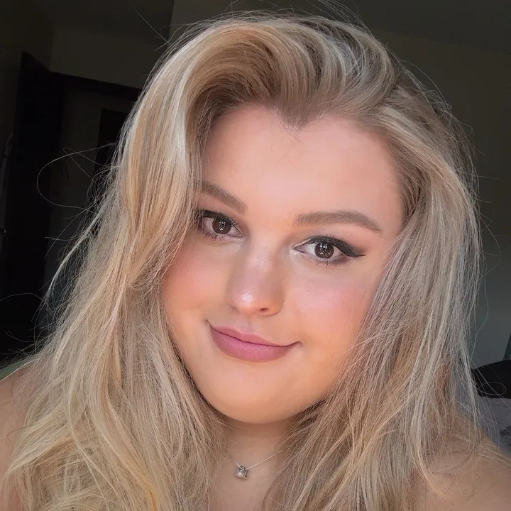 @simply_hannahrose