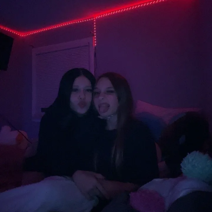 @elliebellyspamm11