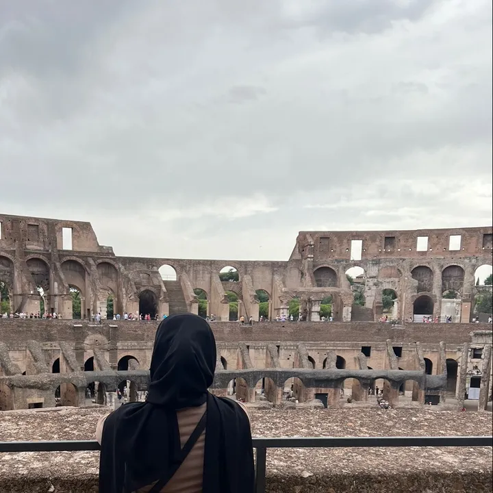 @fuzzyreads