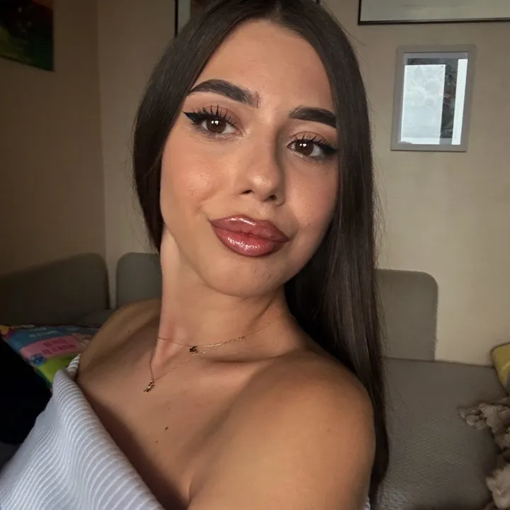 rebeeeurian