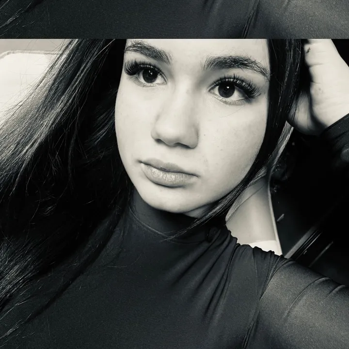 @naiara2_011