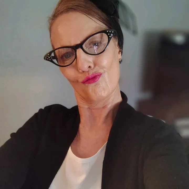 lorettaprice72