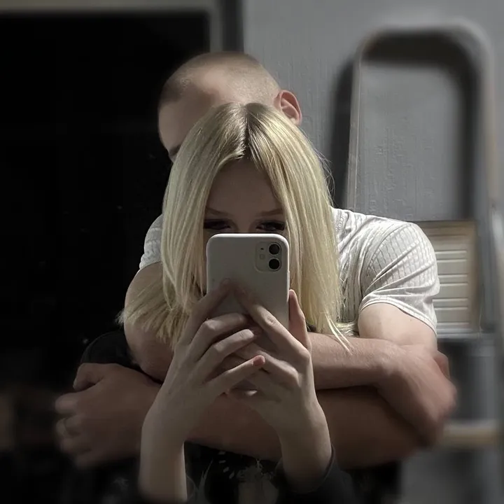 @hurryquee