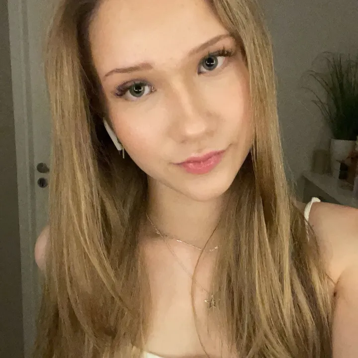 @neahelmieveliina