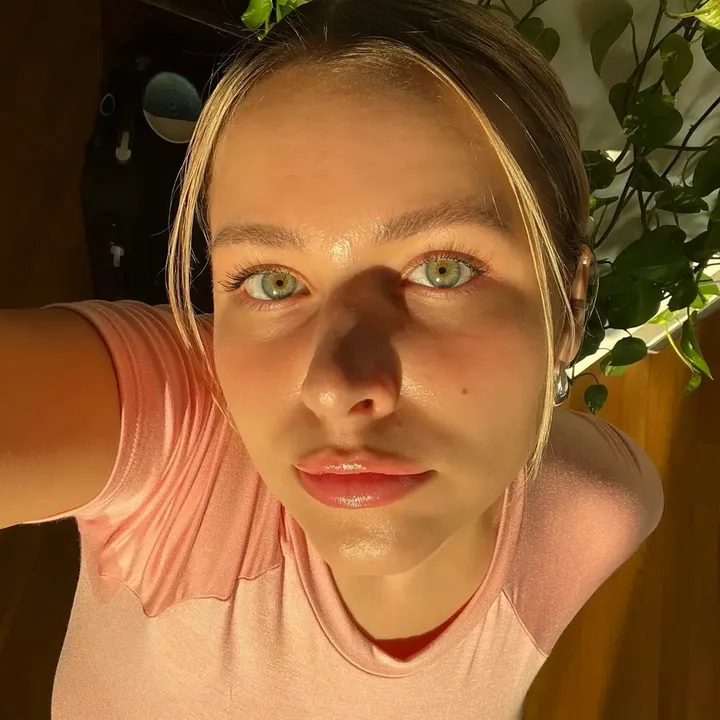 nikanoushka