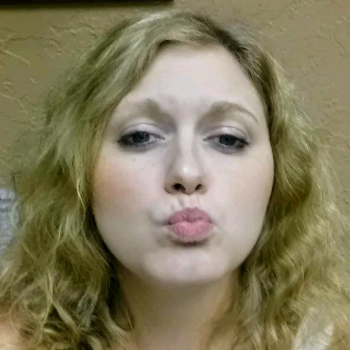 mikaylape05