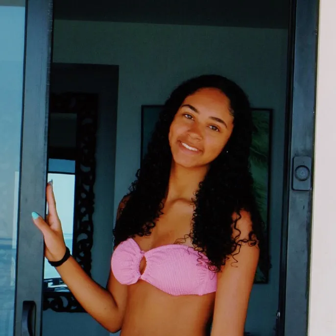 @ariannamyvett23
