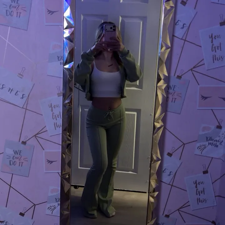 @mileighelliott1